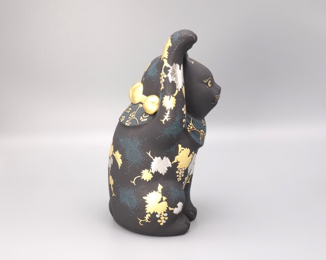 6号招猫（右手上げ） 白金盛渦打青粒葡萄図（台・木札付） [ 三代 仲田