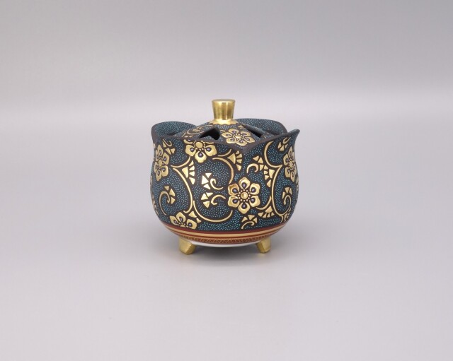 香炉（2.3号花形） 渦打青粒盛金宝相華唐草図 [ 三代 仲田錦玉 ]