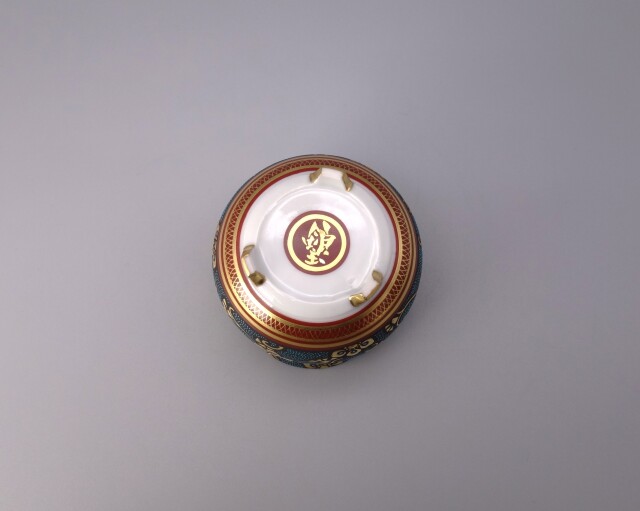 香炉（2.3号花形） 渦打青粒盛金宝相華唐草図 [ 三代 仲田錦玉 ]