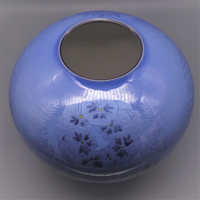 九谷焼花瓶　中田一於