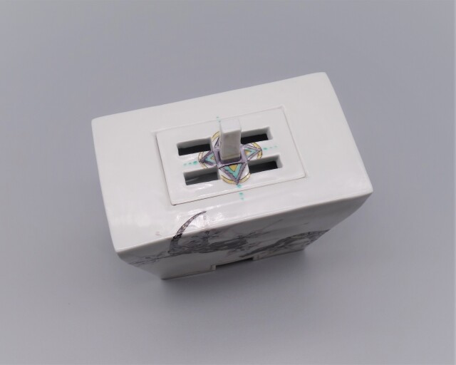 九谷焼香炉　山近泰