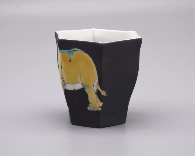 ラスト一点 出品6/1迄！ 九谷焼 絵皿 ”象の図” (山近 泰：作) ラスト