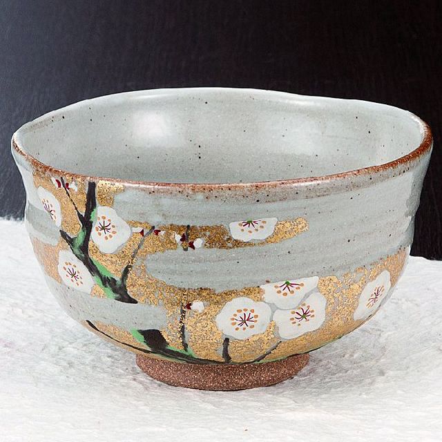 九谷焼高級ギフト ご贈答品 御祝い九谷焼抹茶碗 金彩梅花文 山崎浩昭 九谷焼高級ギフト ご贈答品 御祝い九谷焼抹茶碗 金彩梅花文 山崎浩昭