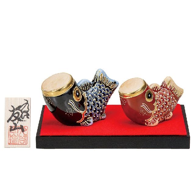 九谷焼ギフト 端午の節句 初節句御祝い 九谷焼3.5号こいのぼり 盛（台・敷物・立札付）