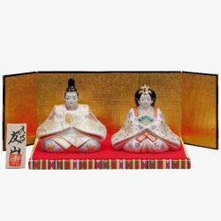 【送料無料】【雛人形】桃の節句 ギフト ご贈答品に 九谷焼5号雛人形 金銀釉彩 （台・敷物・立札・屏風付）