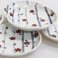 九谷焼アウトレット50％OFF!! 九谷焼4.8号皿揃 梅木立