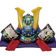 九谷焼　八幡窯　8.5号武者人形・盛　金彩　武者人形　武将　縁起物　高さ26cm 初節句御祝いに豪華絢爛で美しい九谷焼兜・武者人形 【九谷焼