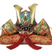 九谷焼　八幡窯　8.5号武者人形・盛　金彩　武者人形　武将　縁起物　高さ26cm 初節句御祝いに豪華絢爛で美しい九谷焼兜・武者人形 【九谷焼