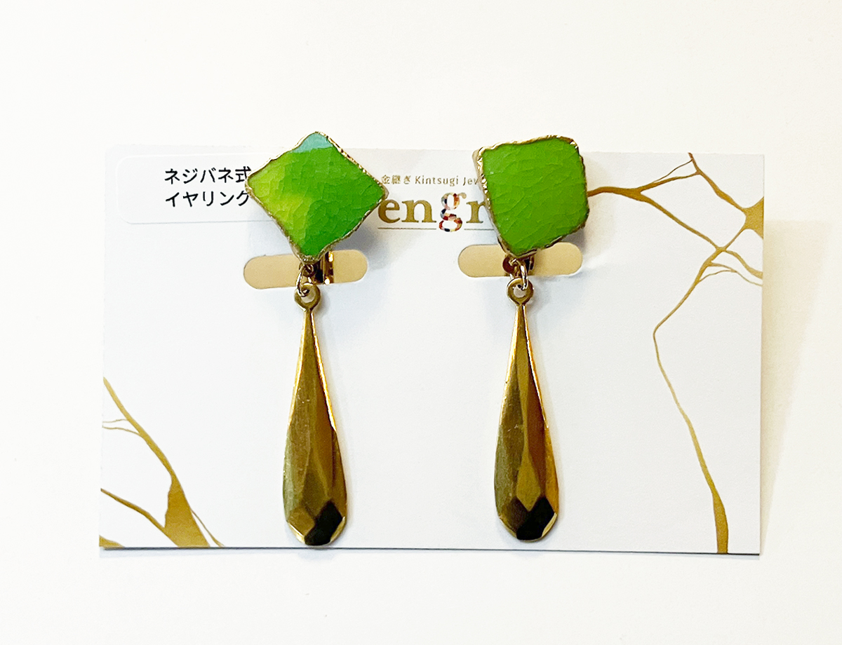 陶片アクセサリー　ゆれるイヤリング
