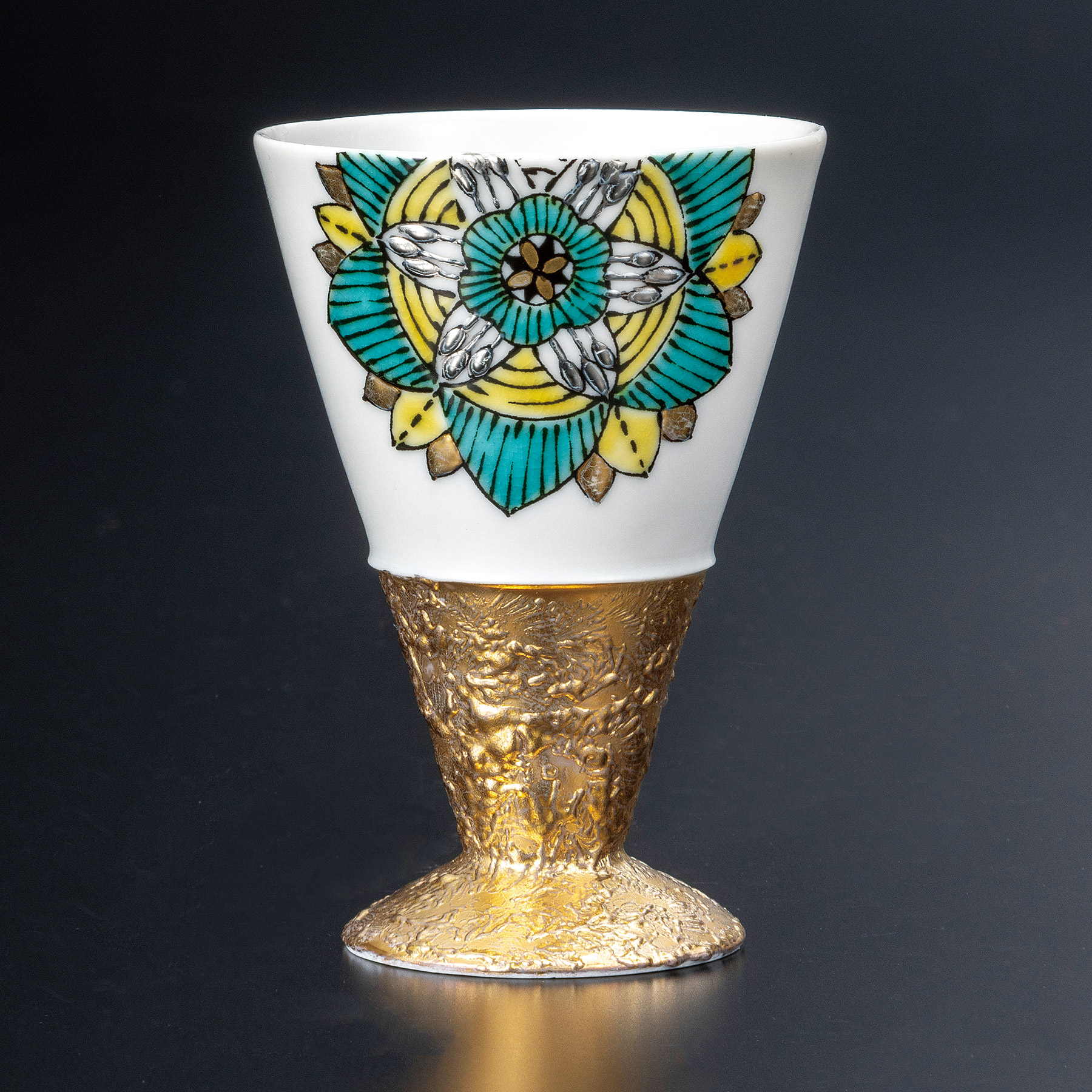 酒盃・線描色絵金彩