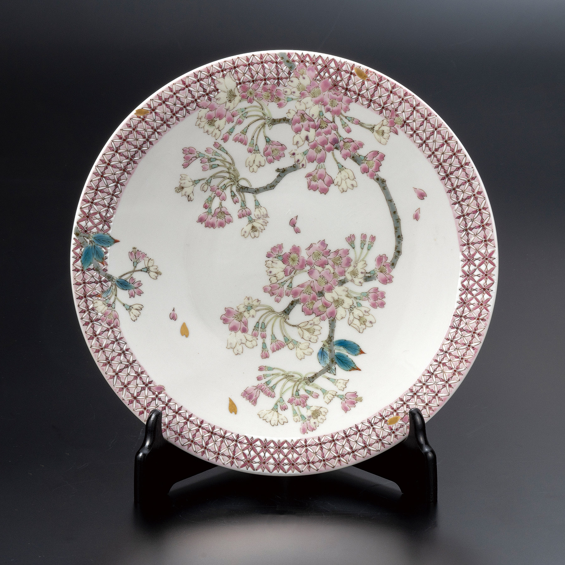 10号飾皿・桜（皿立付）