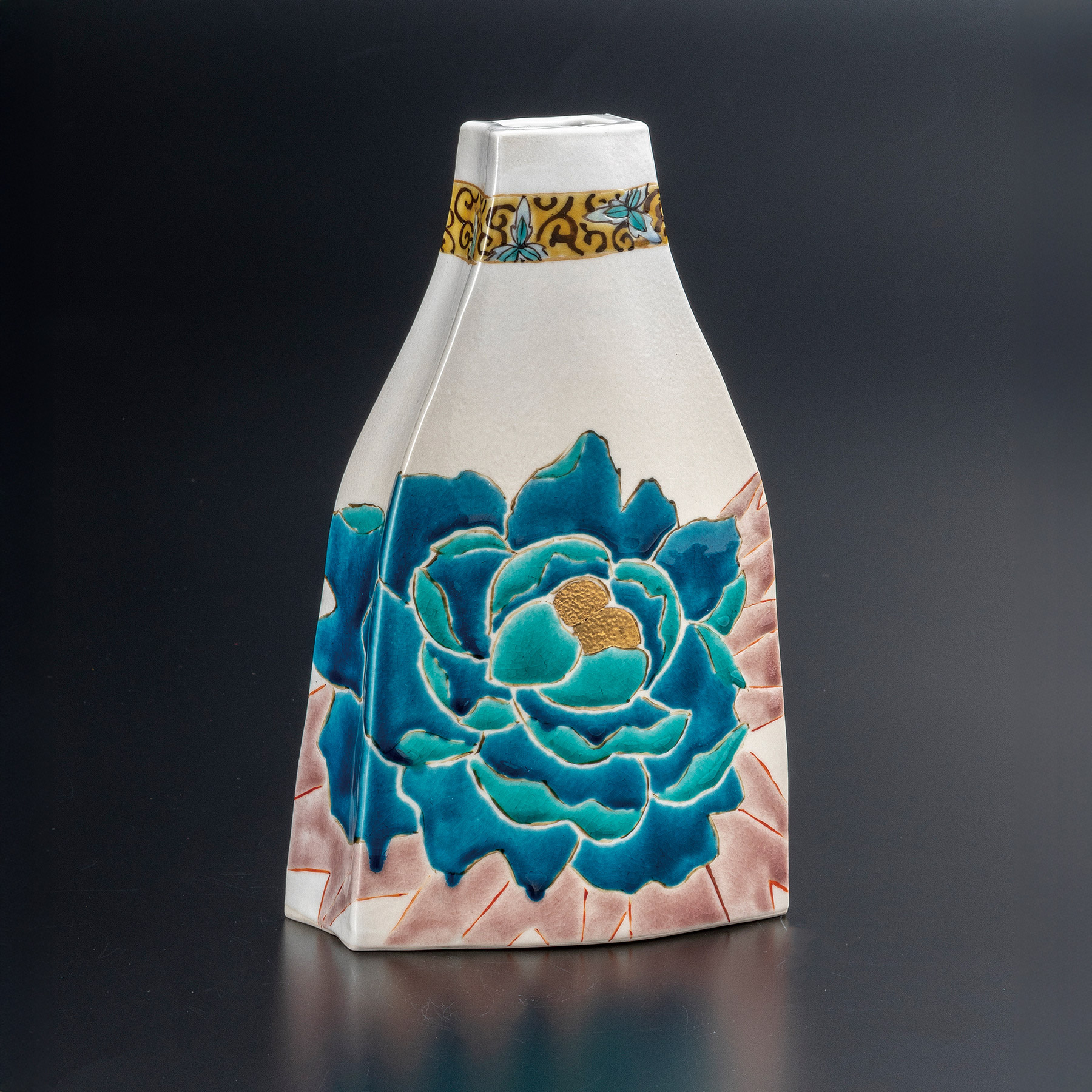 7.5号華器・青牡丹図