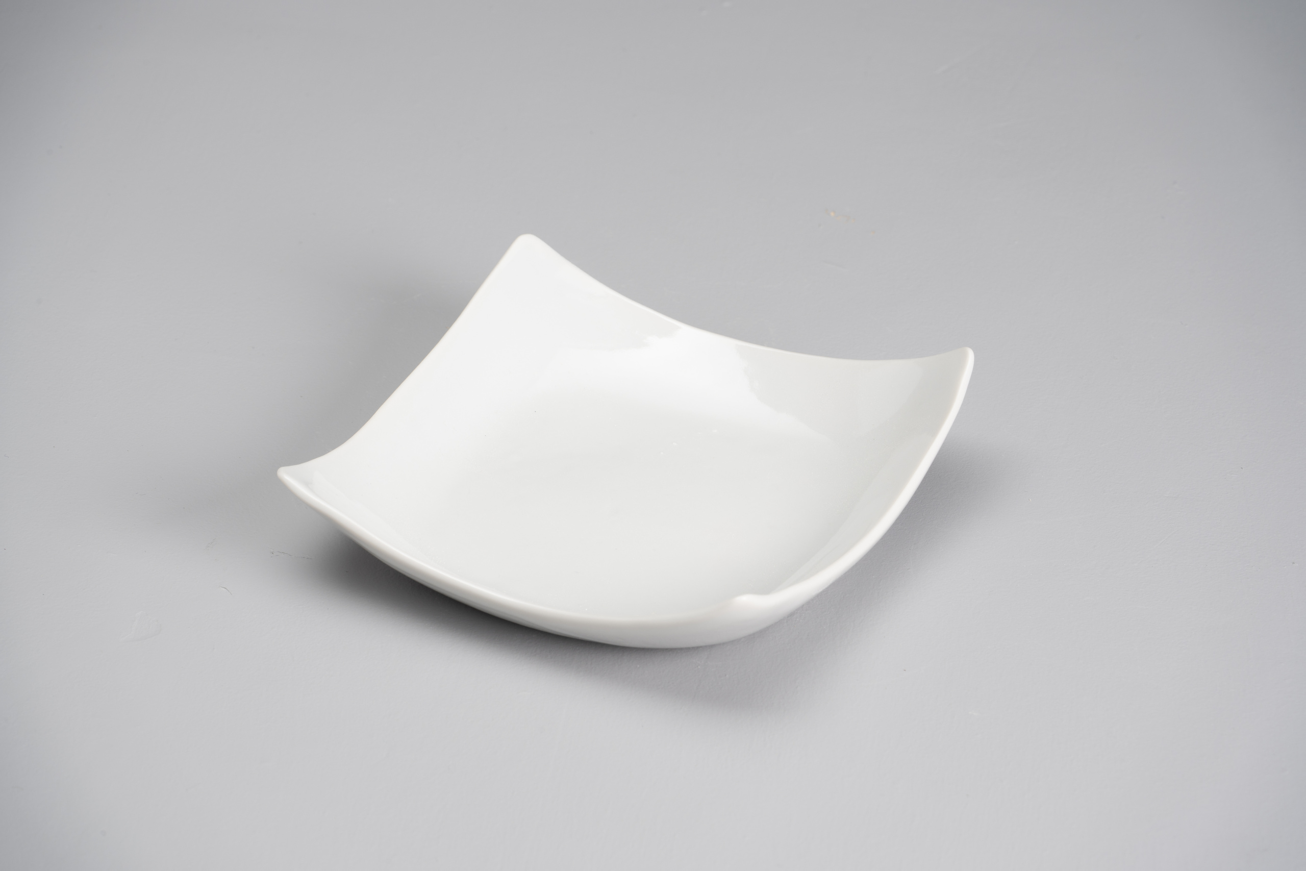 四角皿・12-12cm
