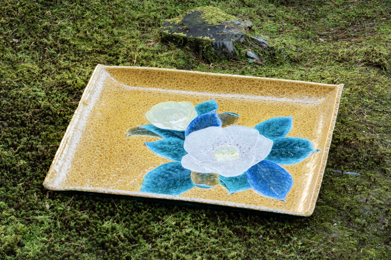 飾皿・彩磁彩 早春華