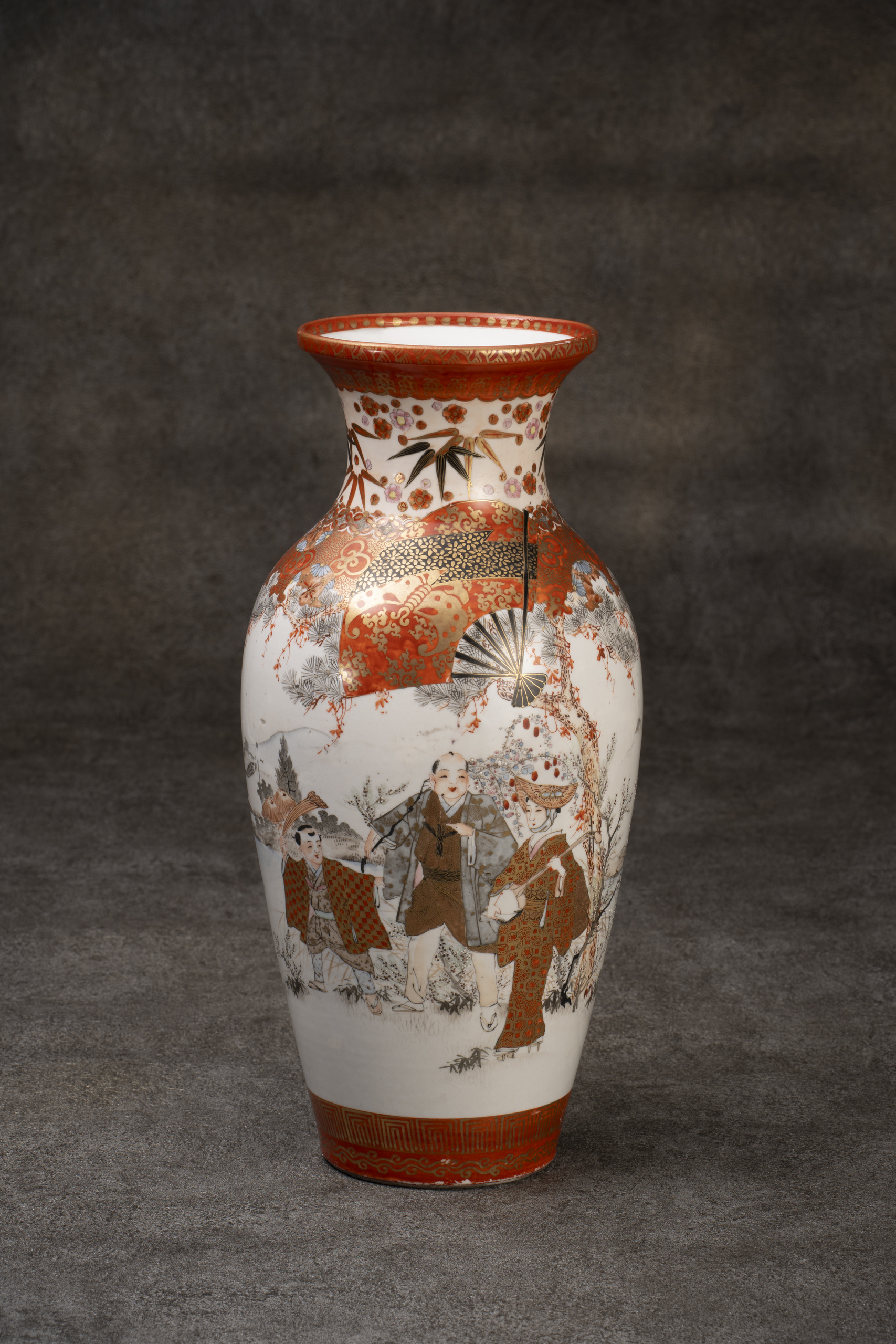 ・本金人物図 花生