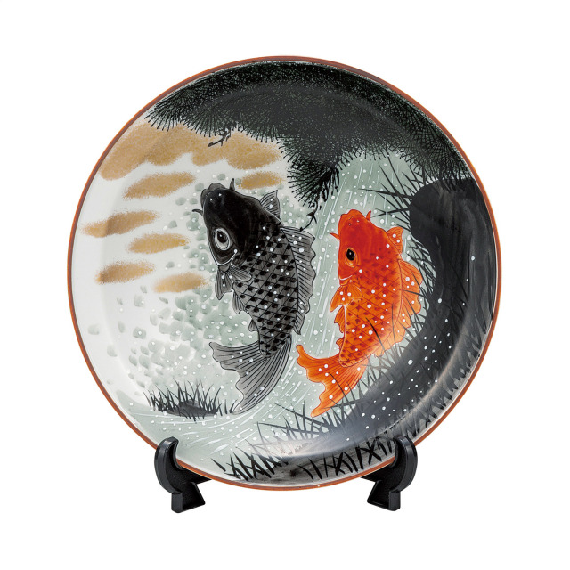 10号飾皿・鯉の滝登り（皿立付）