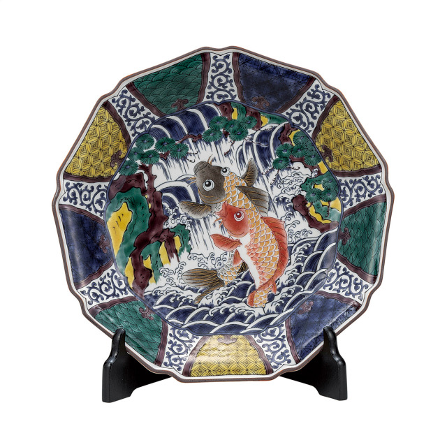 10号飾皿・鯉の滝登り（皿立付）