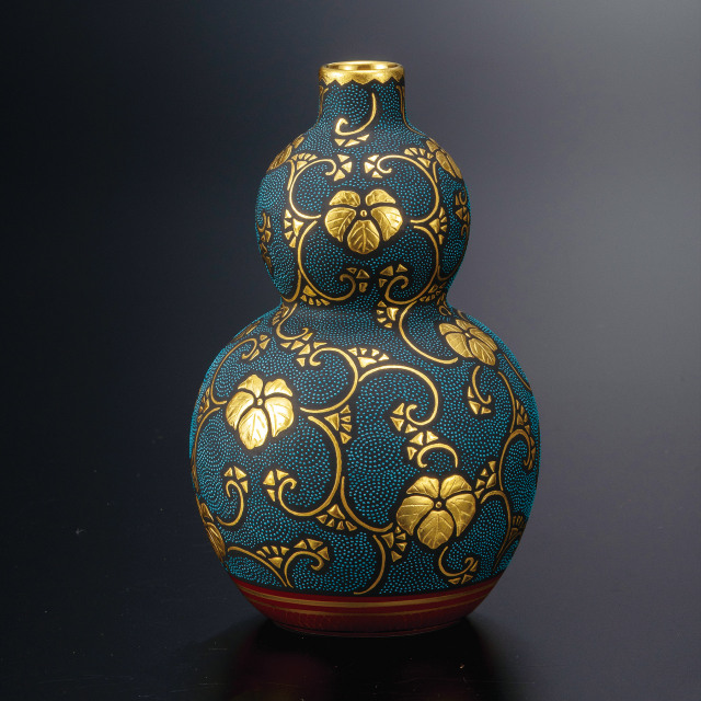 瓢型徳利・盛金青粒つた文