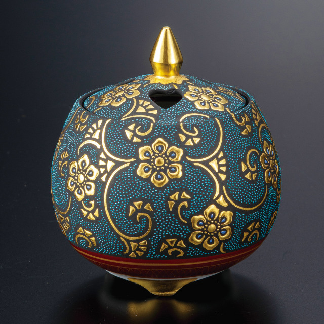 2.8号豆香炉・盛金宝相華唐草文青粒