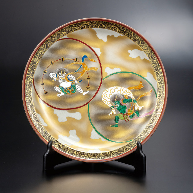 12号飾皿・風神二神（皿立付）