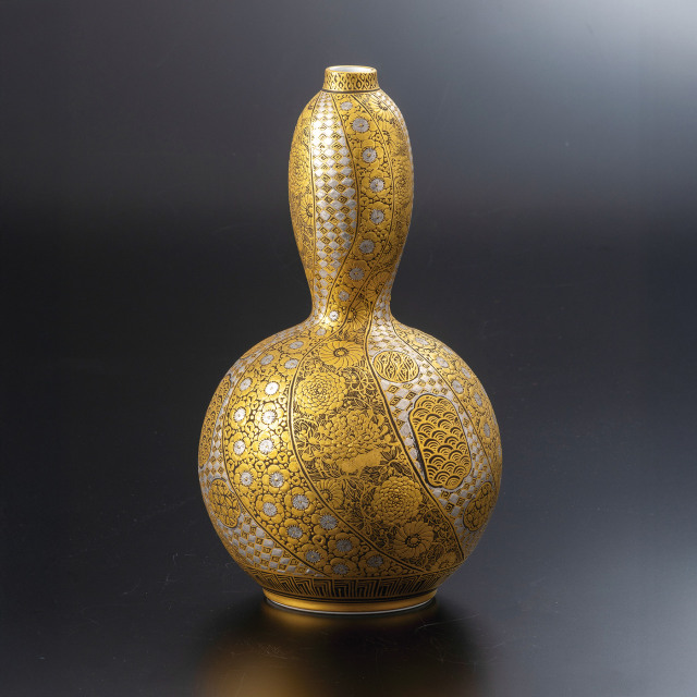 12号花瓶・本金盛割取小紋