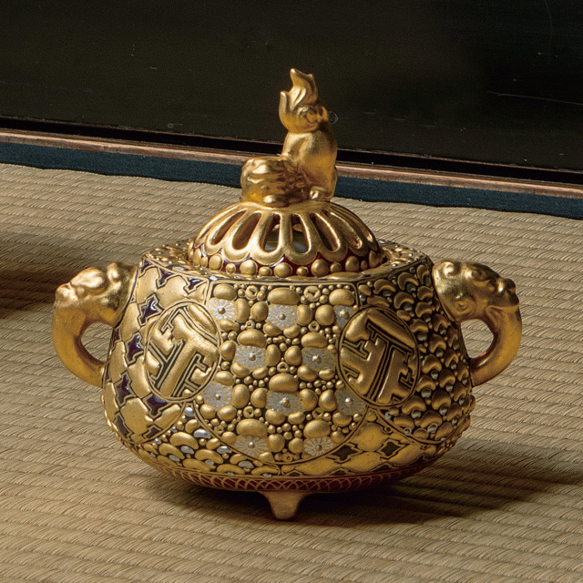 4.5号香炉・本金盛割取小紋