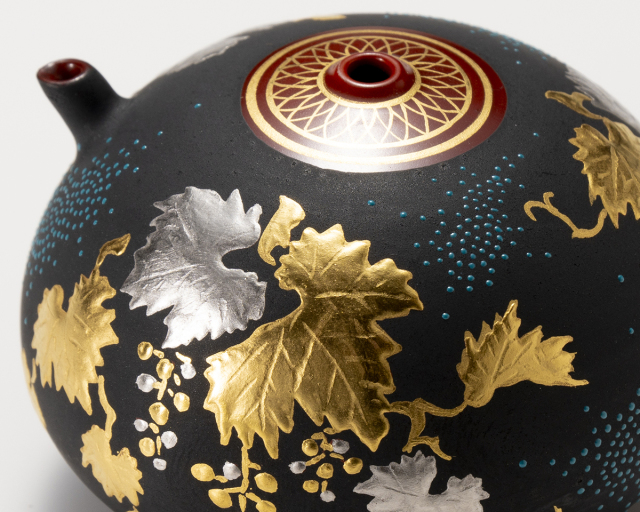 水滴 白金盛葡萄図青粒 / 三代・仲田錦玉 かぶらきでしか買えない