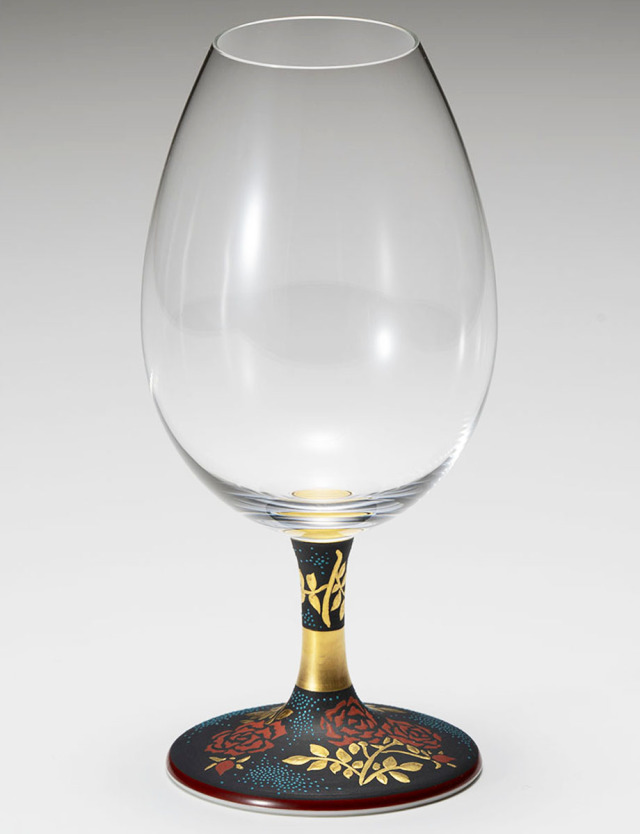 真葛香山青華昇龍図外反口染付 酒器 青い波と龍の絵柄 湯飲み 真葛香山青華昇龍図外反口染付 酒器 青い波と龍の絵柄 湯飲み