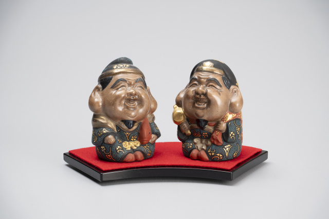 恵比寿大黒天・唐草文青白粒
