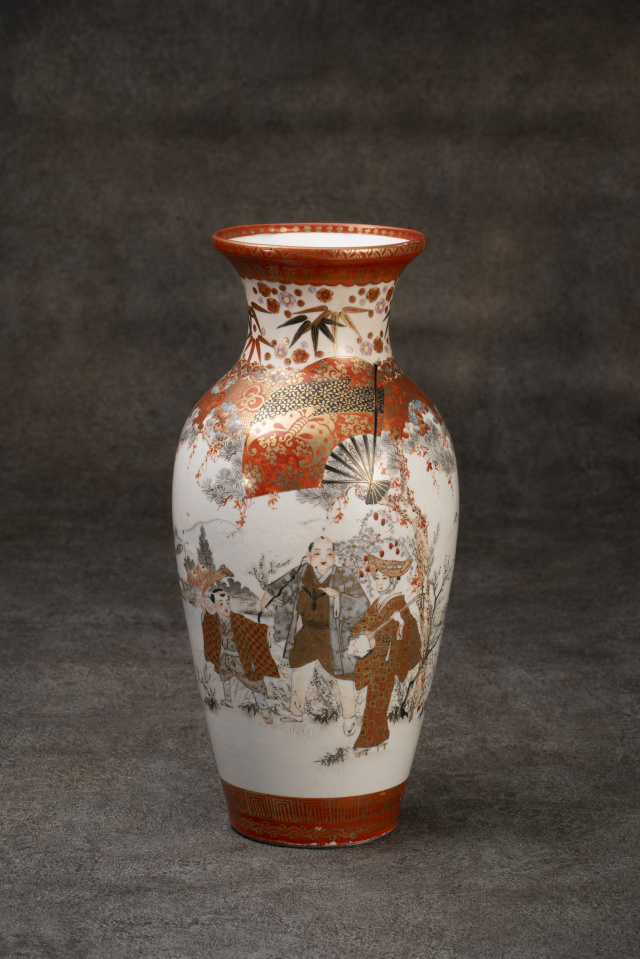 ・本金人物図 花生