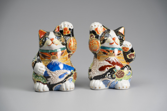 5号招き猫・右手 赤富士