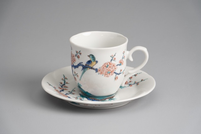 珈琲碗・色絵桜に鳥