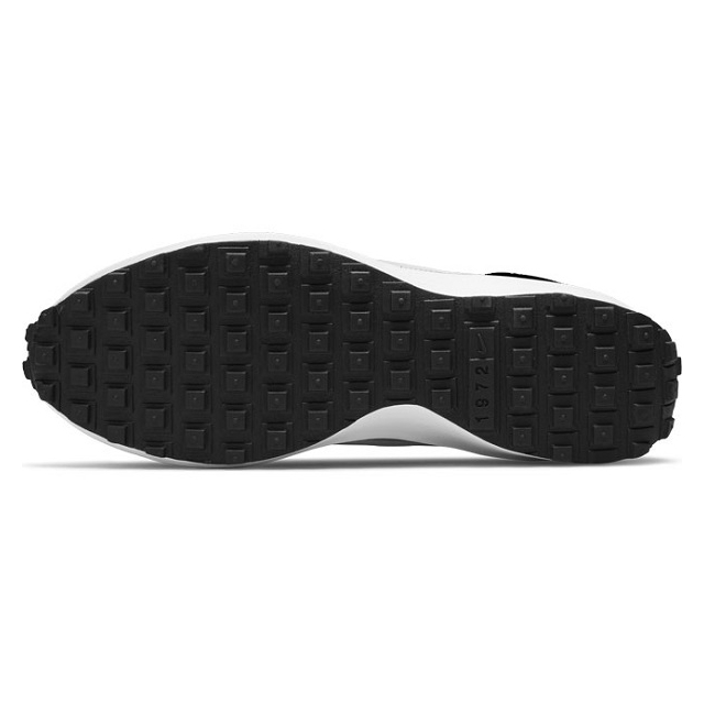 ナイキ　ワッフルデビュー　新品　27センチ ブラック　ホワイトロゴ NIKE スニーカー 靴 ナイキ ウィメンズ ワッフルデビュー