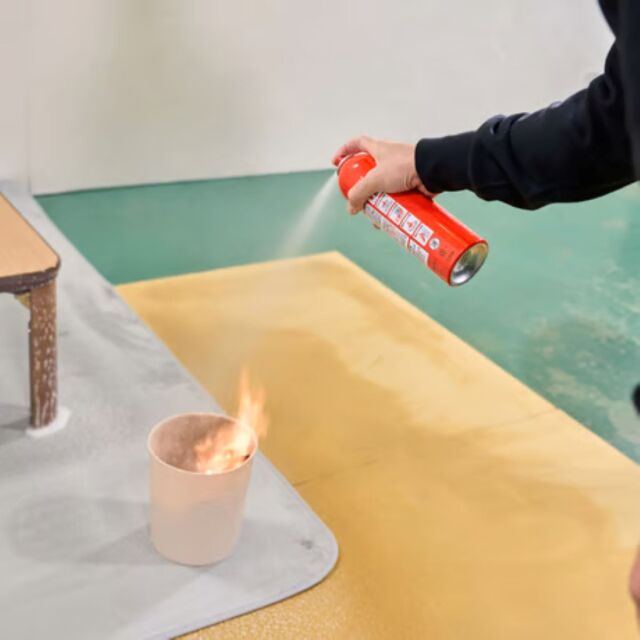 FIRE OUT エアゾール式簡易消火具