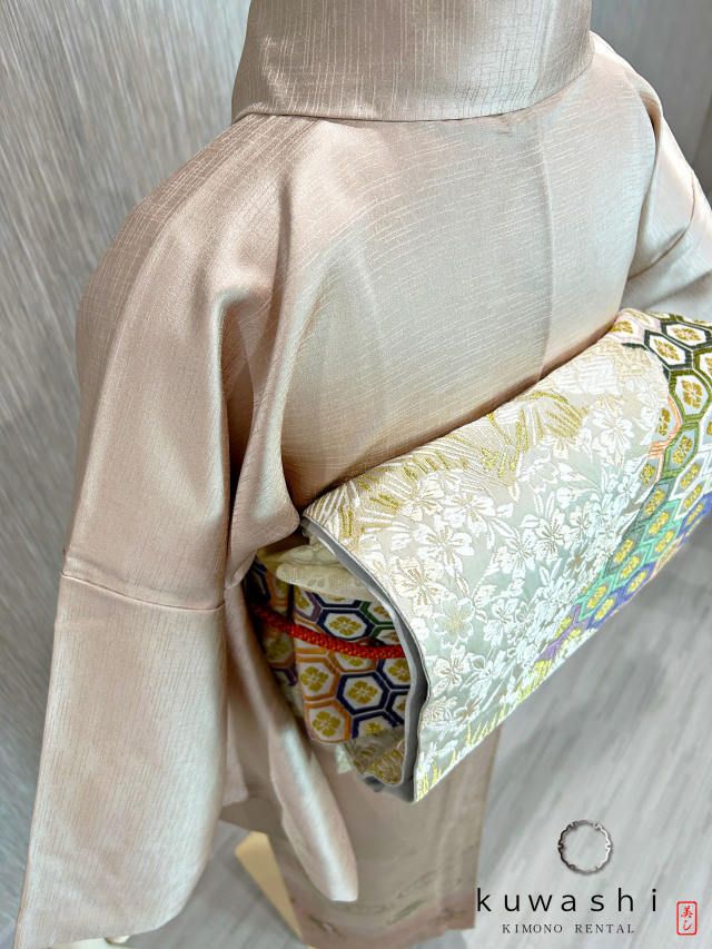 クワシ着物レンタル ラスターピンク刺繍金彩正絹訪問着