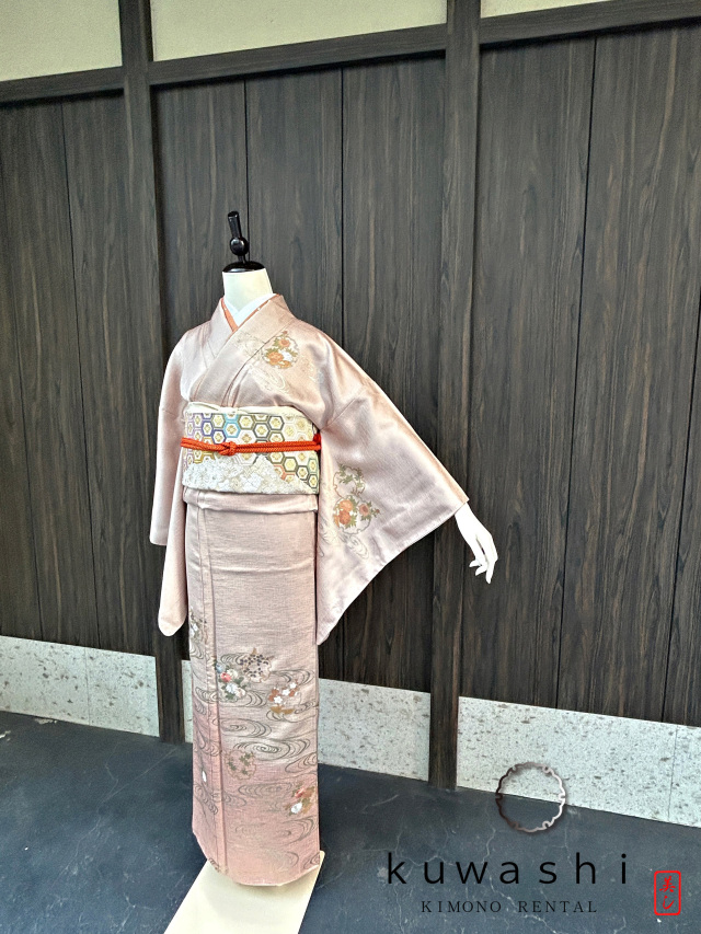 クワシ着物レンタル ラスターピンク刺繍金彩正絹訪問着