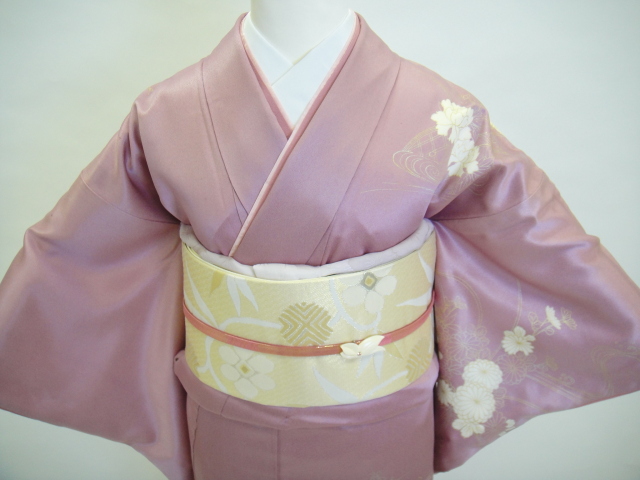 クワシ着物レンタル ピンク綸子四季柄正絹訪問着