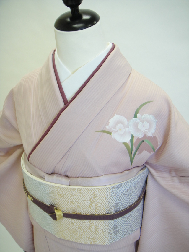 クワシ着物レンタル 紅梅色地胡蝶蘭正絹訪問着