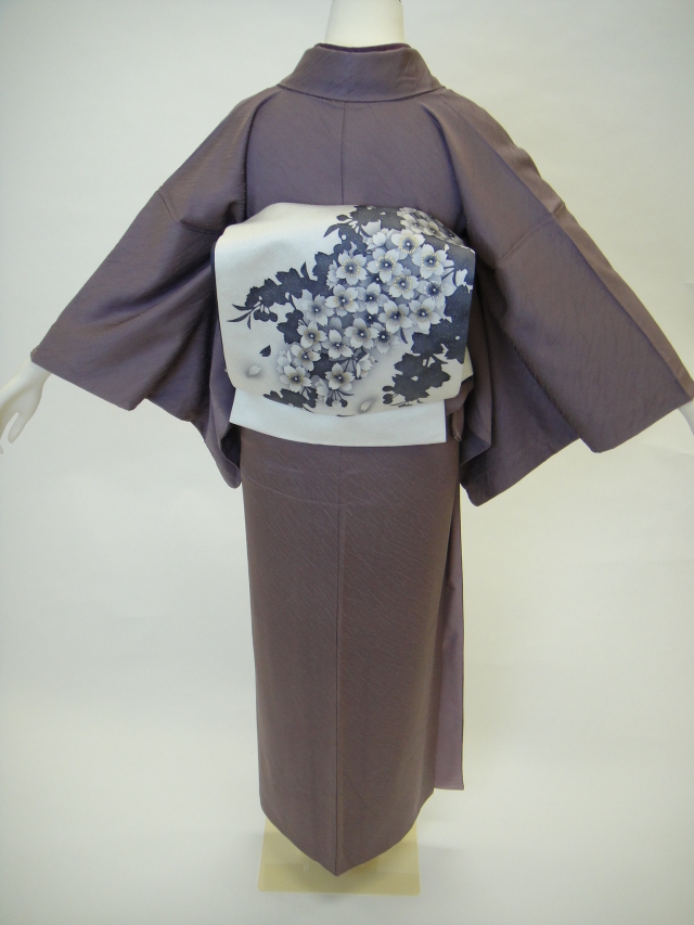 クワシ着物レンタル 灰紫地紋正絹色無地