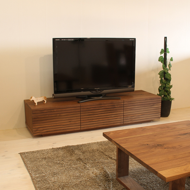 天然木、無垢材使用テレビボード 風雅／FUUGA-幅1500mm（ウォールナ ット・ウォルナット‐スリット）st2
