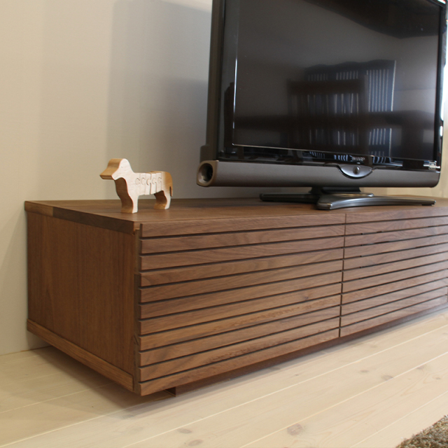 天然木、無垢材使用テレビボード 風雅／FUUGA-幅1500mm（ウォールナ ット・ウォルナット‐スリット）st3