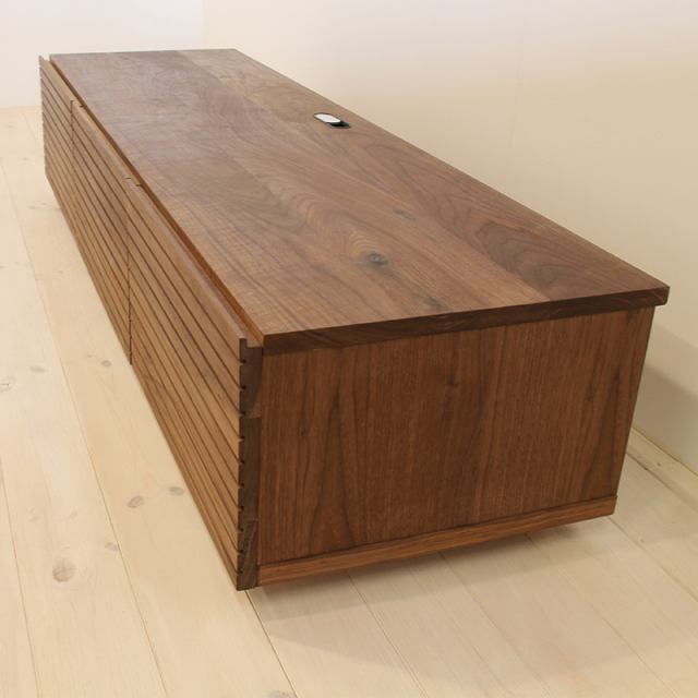 天然木、無垢材使用テレビボード 風雅／FUUGA-幅1500mm（ウォールナ ット・ウォルナット‐スリット）st8