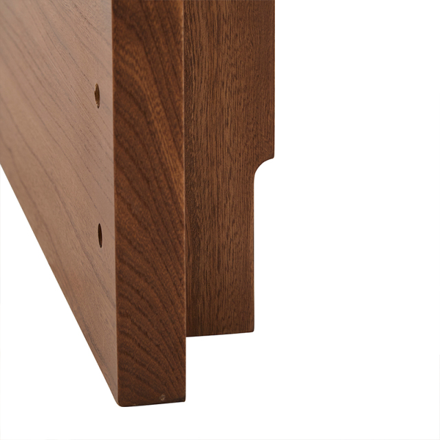 Tasiaコンセント付無垢材ベッドフレーム　シングル