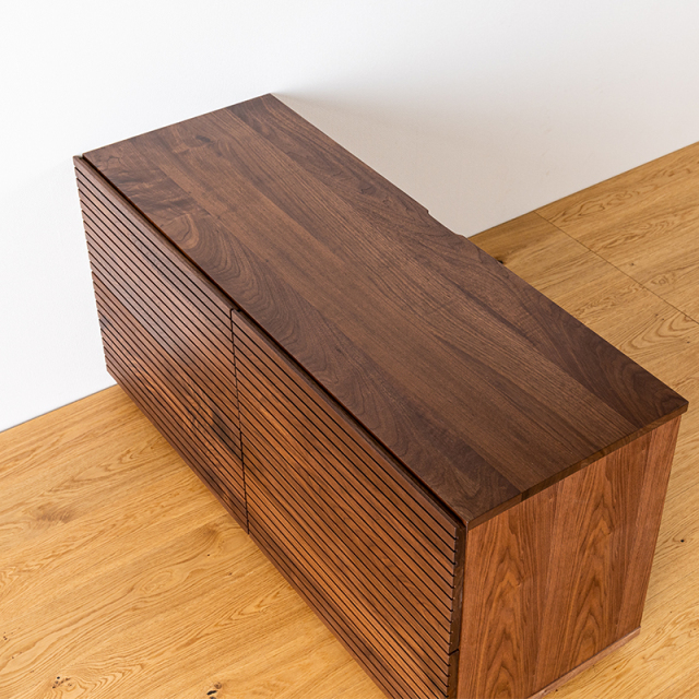 流れ杢が美しい 天然木・無垢材のウォールナットのチェスト 風雅
