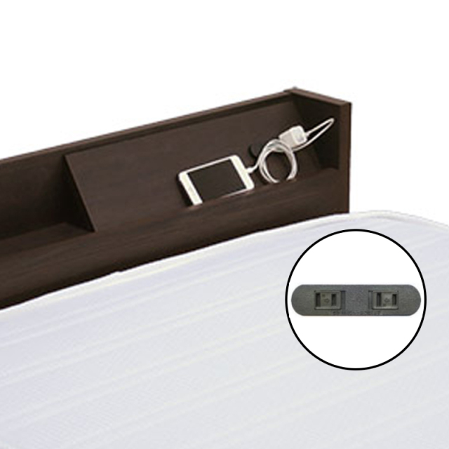 2口コンセントと立てかけ棚