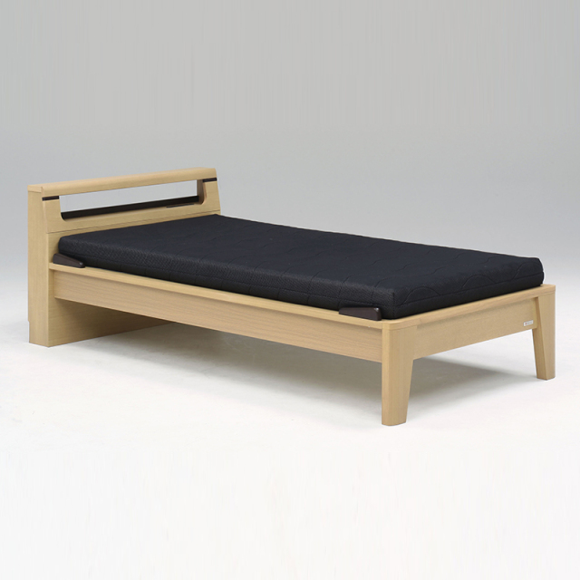 ナチュラルのベッドの写真