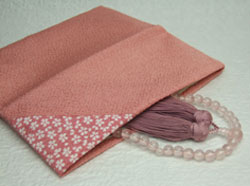 数珠袋　数珠入　折りたたみ　桜小紋　ピンク
