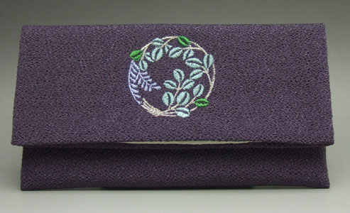 数珠袋　数珠入　折りたたみ　ちりめん刺繍入り　紫