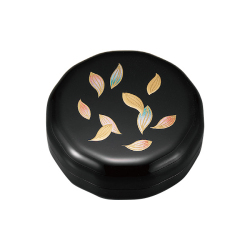 さくら香合　黒　蒔絵散華　２.４寸