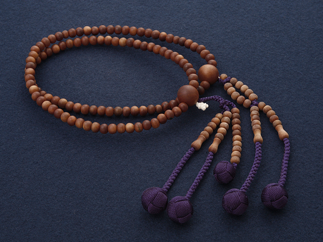 日蓮宗用数珠・念珠／尺0 白檀 （女性向き）【送料無料！】｜仏壇